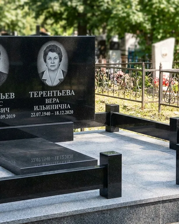 Премиум памятник под ключ с золочёной гравировкой в Ижевске