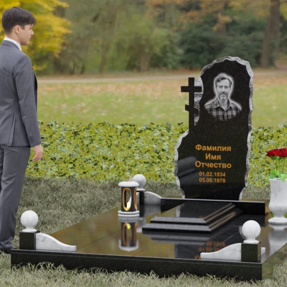 Гранитный памятник с крестом во Владивостоке, гранит Габбро-диабаз, вид 4