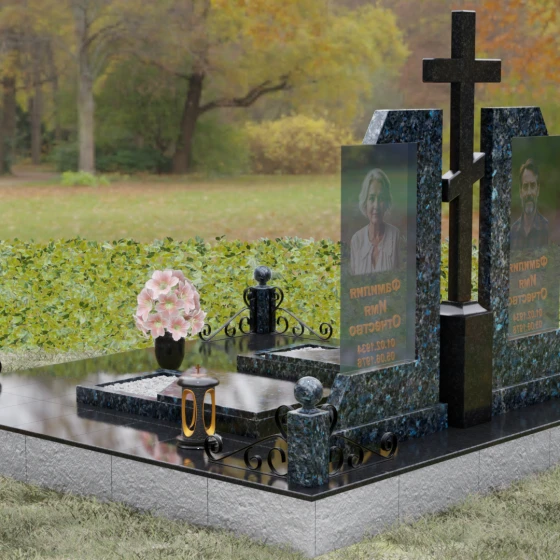 Православный памятник со стеклом для двоих в Барнауле, гранит Блю Перл, вид 3