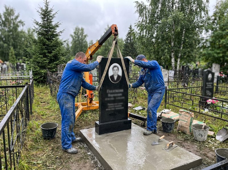 Установка памятника в Ижевске — пример 3
